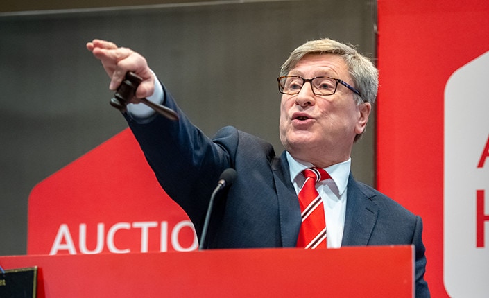 Auction House auctioneer Bryan Baxter 1