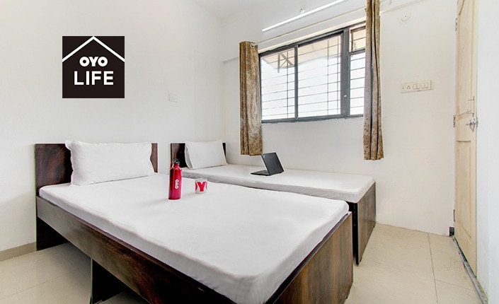 oyo life hadapsar near bajaj showroom pune 1 7